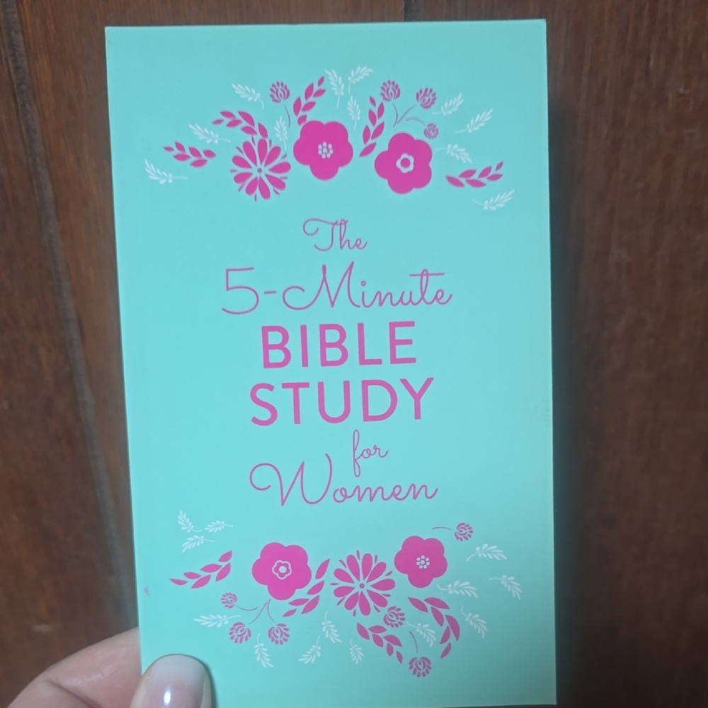 5-Minute Bible Study for Women Book